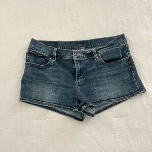 Levi’s Classic Denim Women's Shorts